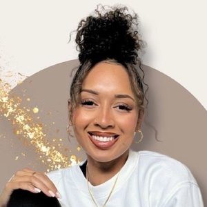 Meet your Posher, Jasmine (Reigns Mommy)